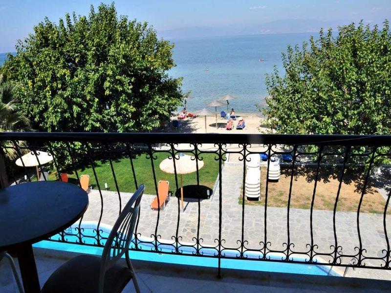 Aparthotel Sunrise Beach Skala Rachoni  Exterior foto