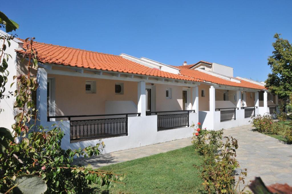 Aparthotel Sunrise Beach Skala Rachoni  Exterior foto